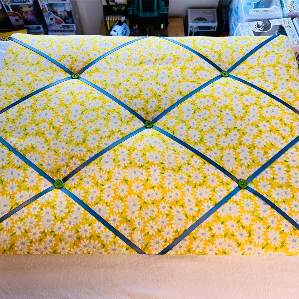 Floral Yellow & White Memory Board with Blue Ribbon